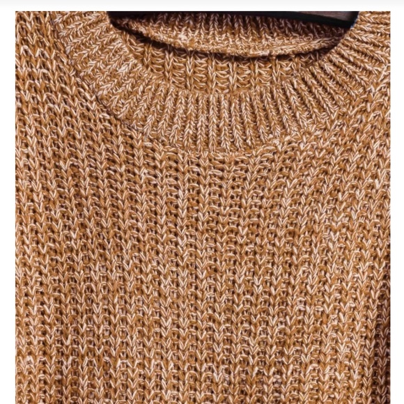 Dip Hem Knit Sweater - Picture 5 of 7